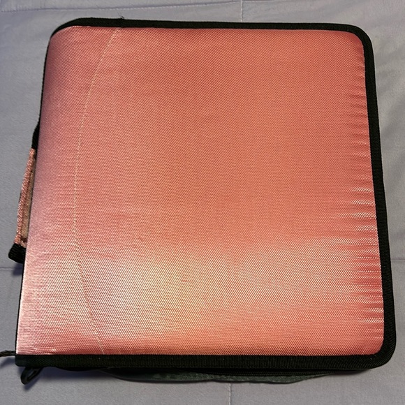 Case it Coupon Caddy! In EUC! Was used one time! It is a shiny pink - Picture 3 of 5